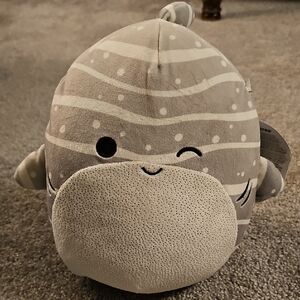 🖤Q2🔹️Gray Striped Shark Plush Toy